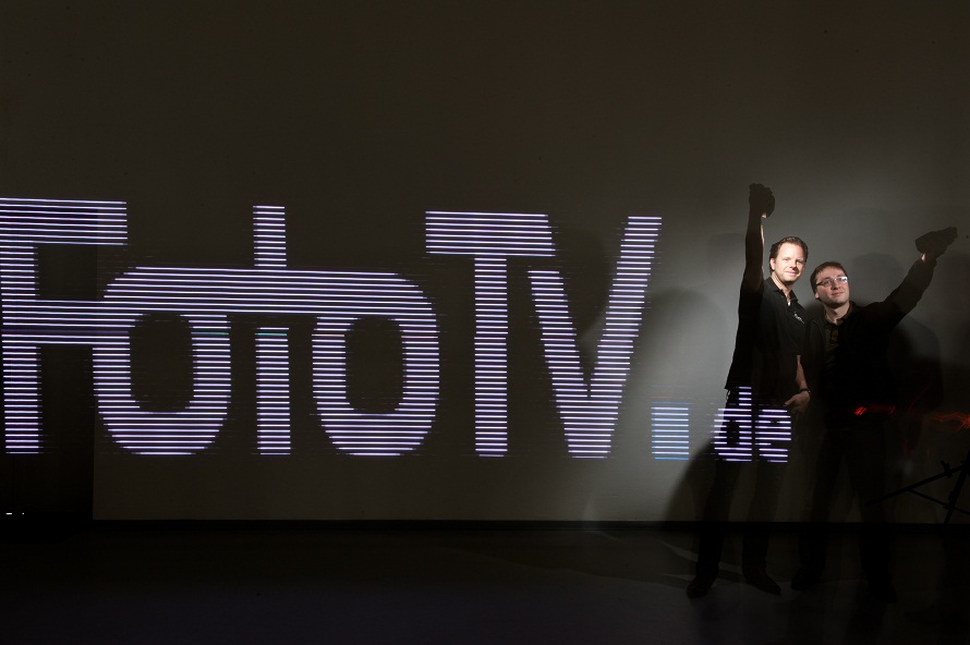 Das FotoTV Logo lightpainted (Foto: Nikita Helm)